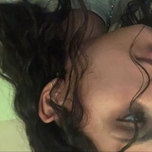 Meet your Posher, Leah